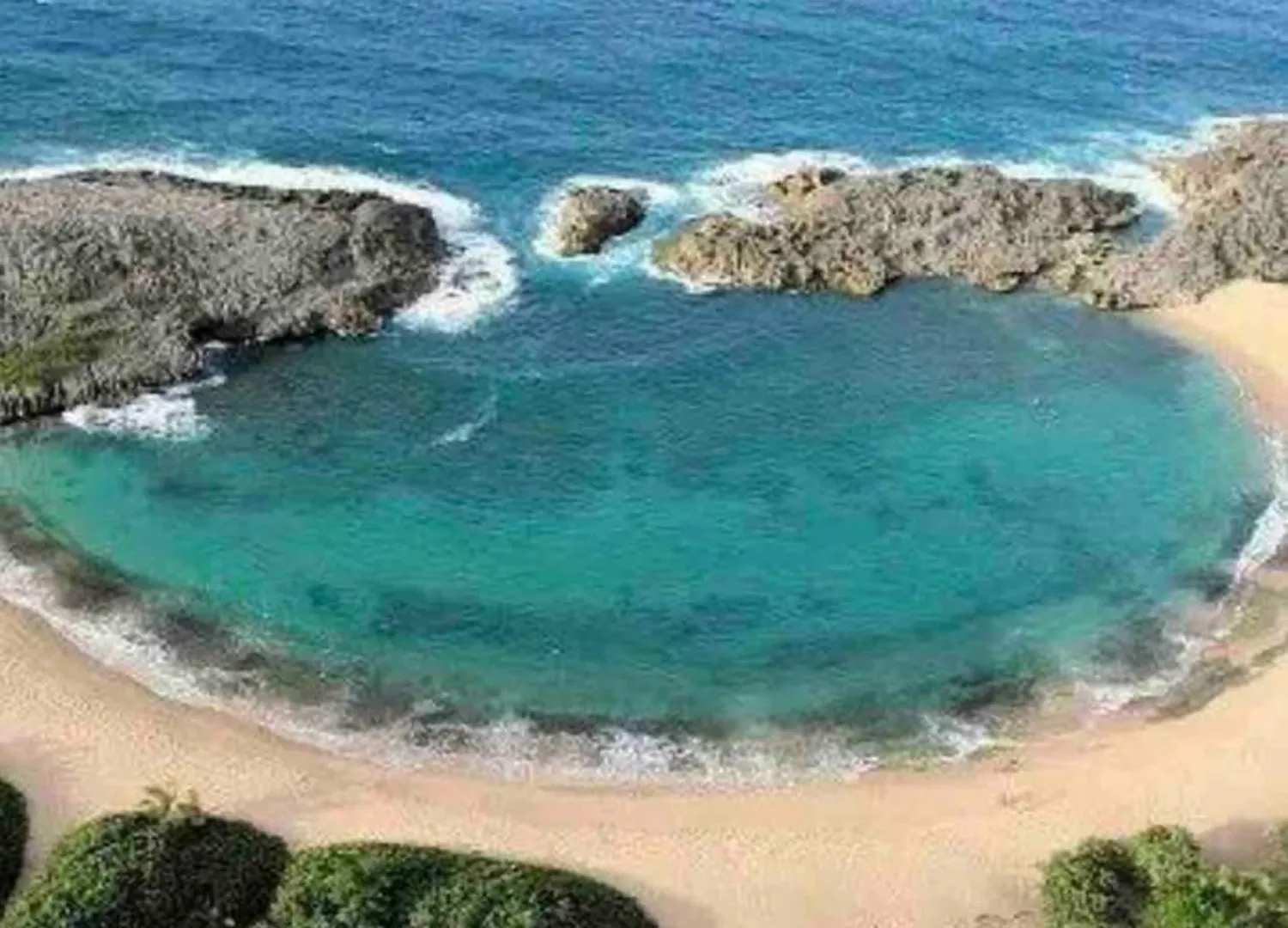Hacienda M&B Perfect For Groups, With Pool And Spacious Patio Vega Baja Vakantiehuis