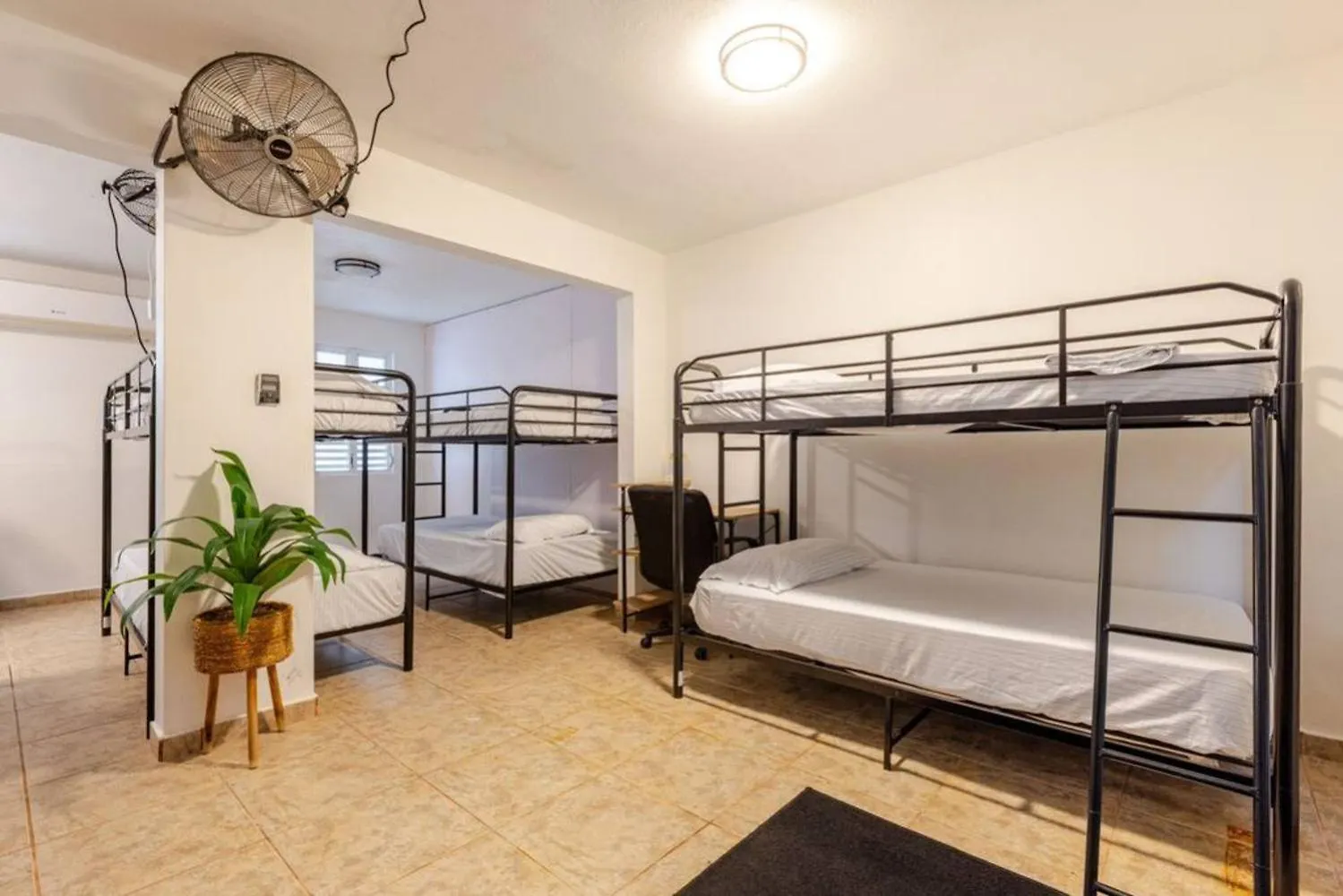 Hacienda M&B Perfect For Groups, With Pool And Spacious Patio Vega Baja Vakantiehuis